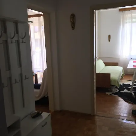 Uzivaj U Sarajevu * Σαράγεβο